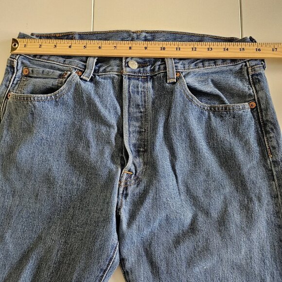 Levi's Jeans Mens 34 x 34 / 32 Blue 501 Straight Leg Cotton Denim Western Cowboy - Picture 4 of 16